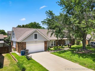 9208 S 70th East Avenue, Tulsa, OK 74133