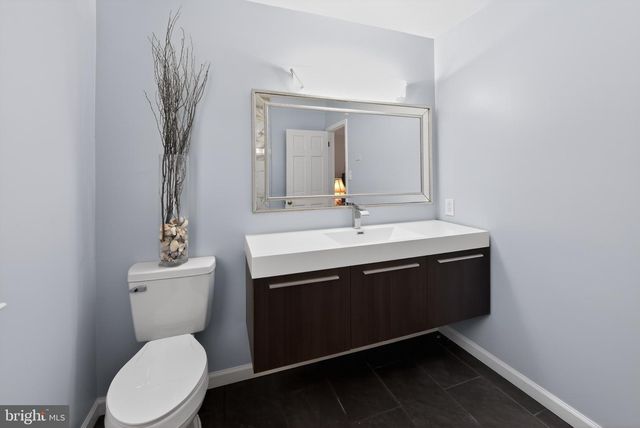 207 WHITESTONE DR, Kennett Square, PA 19348