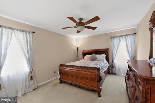 207 WHITESTONE DR, Kennett Square, PA 19348