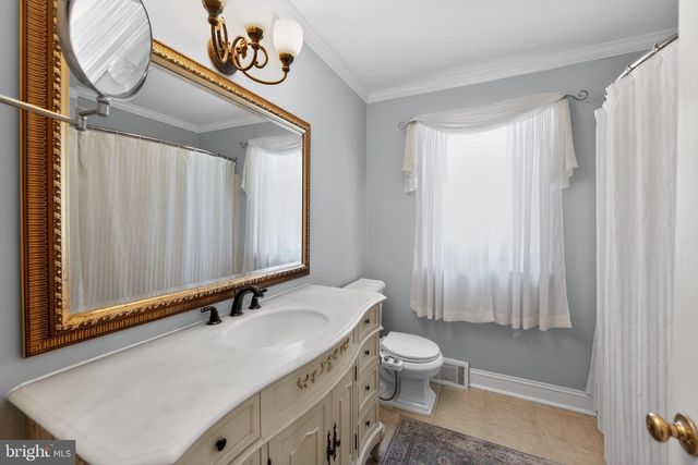 207 WHITESTONE DR, Kennett Square, PA 19348