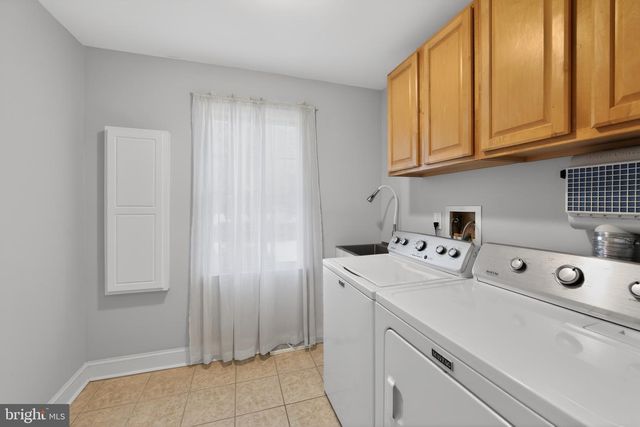 207 WHITESTONE DR, Kennett Square, PA 19348