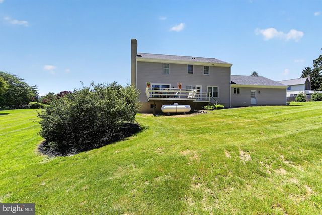 207 WHITESTONE DR, Kennett Square, PA 19348