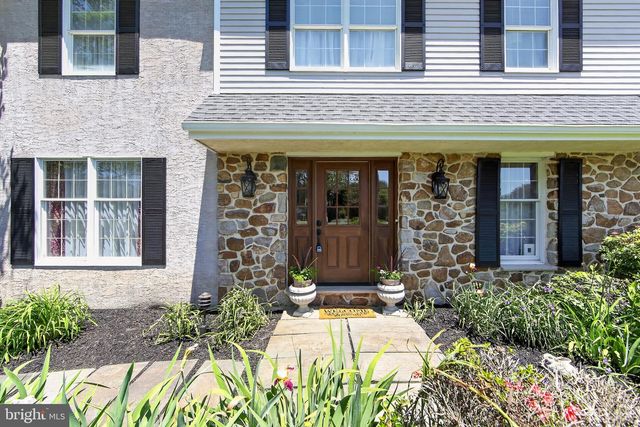 207 WHITESTONE DR, Kennett Square, PA 19348