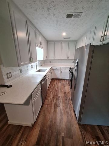 804 Winter Place, Prattville, AL 36066