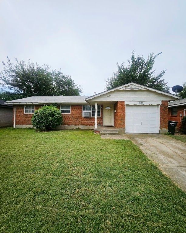 928 SW 3rd Street, Moore, OK 73160