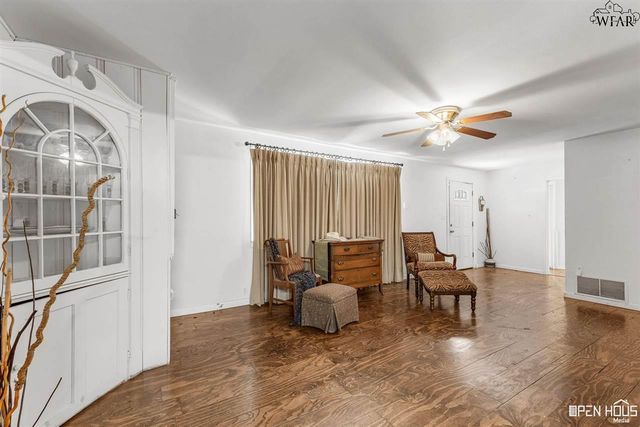 216 N BEVERLY DRIVE, Wichita Falls, TX 76306