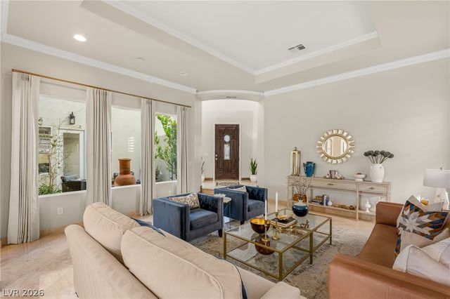 9313 Queen Charlotte Drive, Las Vegas, NV 89145