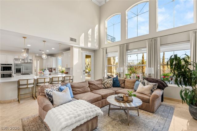 9313 Queen Charlotte Drive, Las Vegas, NV 89145