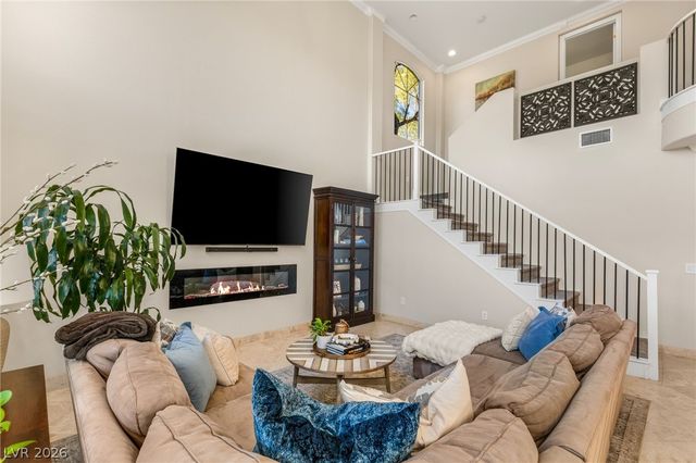 9313 Queen Charlotte Drive, Las Vegas, NV 89145