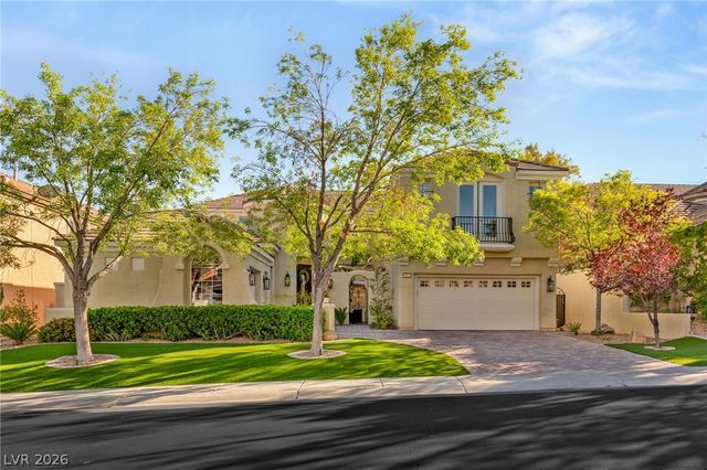 9313 Queen Charlotte Drive, Las Vegas, NV 89145