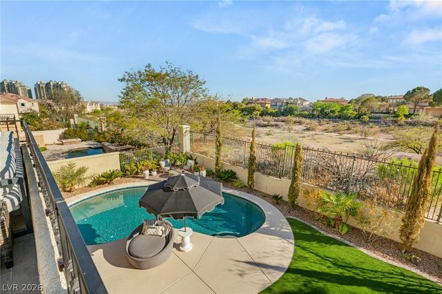 9313 Queen Charlotte Drive, Las Vegas, NV 89145