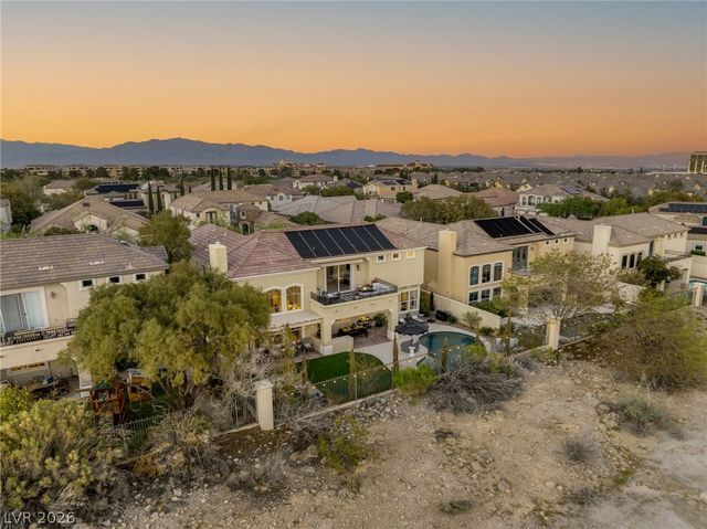 9313 Queen Charlotte Drive, Las Vegas, NV 89145