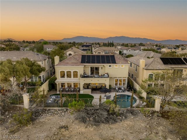 9313 Queen Charlotte Drive, Las Vegas, NV 89145