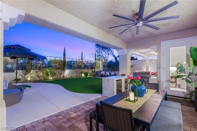 9313 Queen Charlotte Drive, Las Vegas, NV 89145