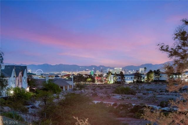 9313 Queen Charlotte Drive, Las Vegas, NV 89145