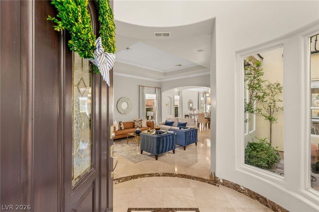 9313 Queen Charlotte Drive, Las Vegas, NV 89145