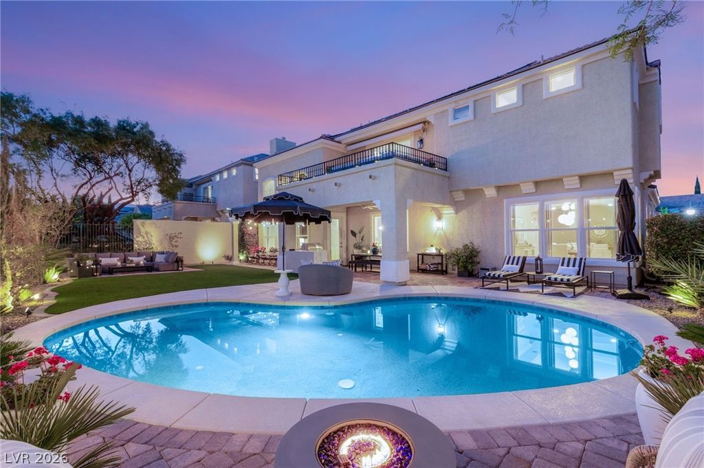 9313 Queen Charlotte Drive, Las Vegas, NV 89145