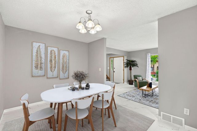 2622 Dupont Avenue N, Minneapolis, MN 55411