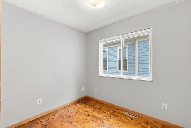 2622 Dupont Avenue N, Minneapolis, MN 55411