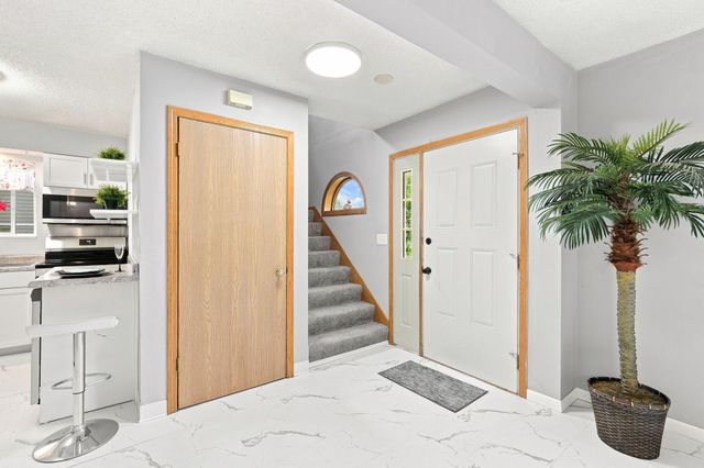 2622 Dupont Avenue N, Minneapolis, MN 55411