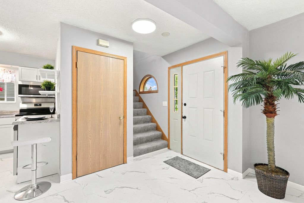 2622 Dupont Avenue N, Minneapolis, MN 55411 — photo 5