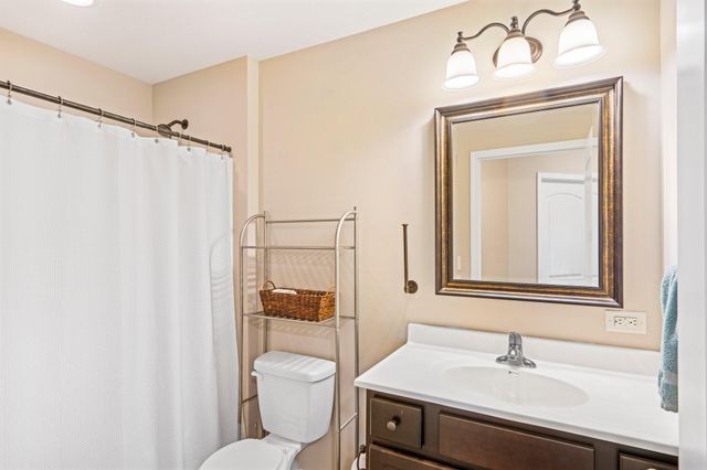 5304 ASPEN RIDGE DR, Columbia, MO 65202