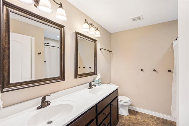 5304 ASPEN RIDGE DR, Columbia, MO 65202