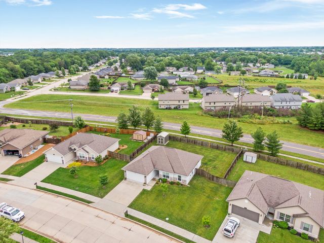 5304 ASPEN RIDGE DR, Columbia, MO 65202