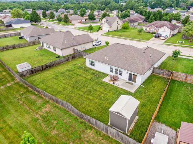 5304 ASPEN RIDGE DR, Columbia, MO 65202