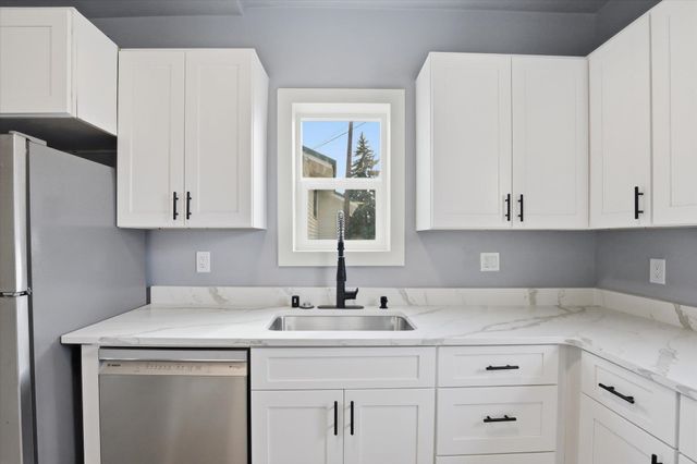 2811 N Lincoln St, Spokane, WA 99205