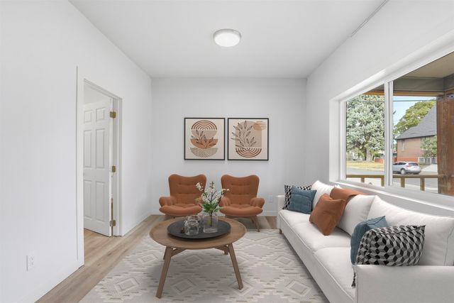 2811 N Lincoln St, Spokane, WA 99205