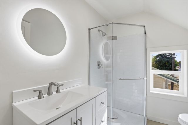 2811 N Lincoln St, Spokane, WA 99205