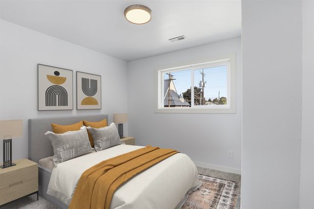 2811 N Lincoln St, Spokane, WA 99205