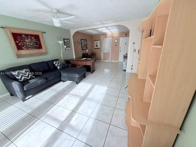 2841 Somerset Drive 305, Lauderdale Lakes, FL 33311
