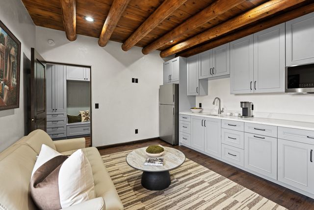 1701 Paseo De Peralta, Santa Fe, NM 87501