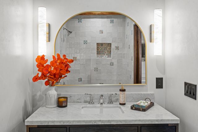 1701 Paseo De Peralta, Santa Fe, NM 87501