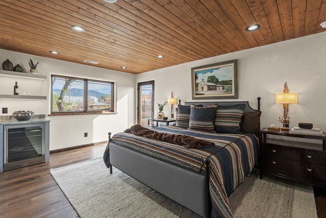 1701 Paseo De Peralta, Santa Fe, NM 87501