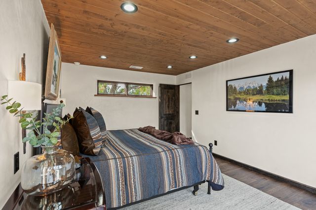 1701 Paseo De Peralta, Santa Fe, NM 87501