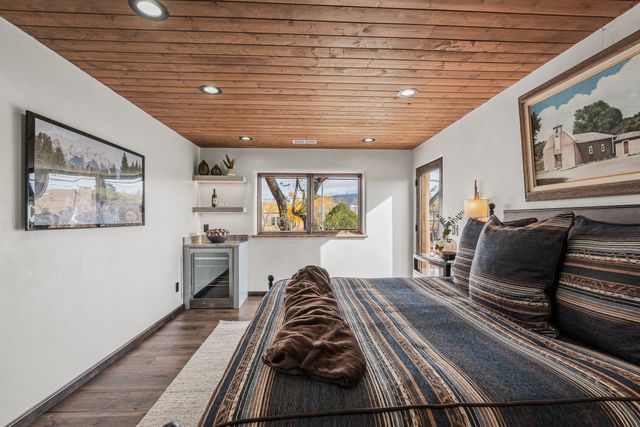 1701 Paseo De Peralta, Santa Fe, NM 87501