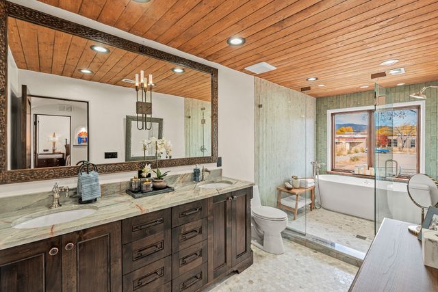 1701 Paseo De Peralta, Santa Fe, NM 87501