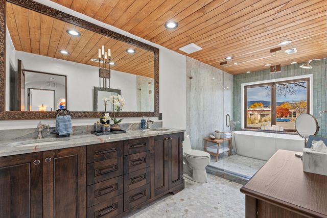 1701 Paseo De Peralta, Santa Fe, NM 87501