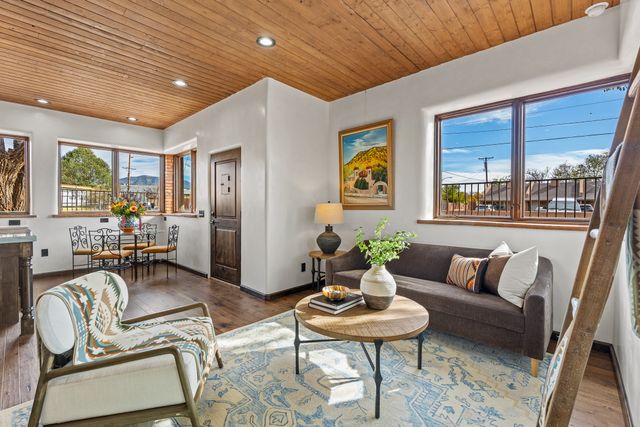 1701 Paseo De Peralta, Santa Fe, NM 87501