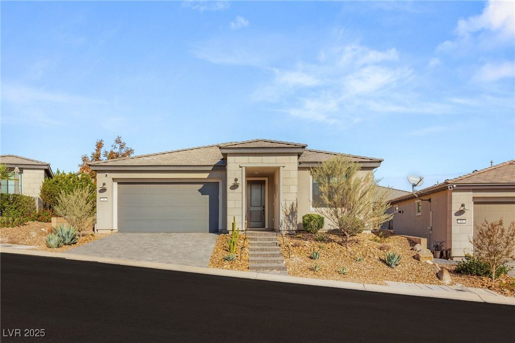 14 Summer Agave Avenue, Henderson, NV 89011