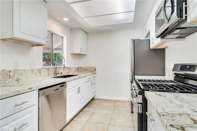 5128 Lakewood Drive, San Bernardino, CA 92407