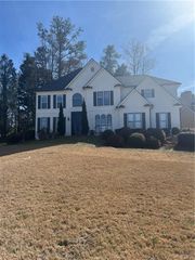 5455 Woodrun Lane, Alpharetta, GA 30005