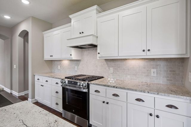 16710 51st Place N, Plymouth, MN 55446