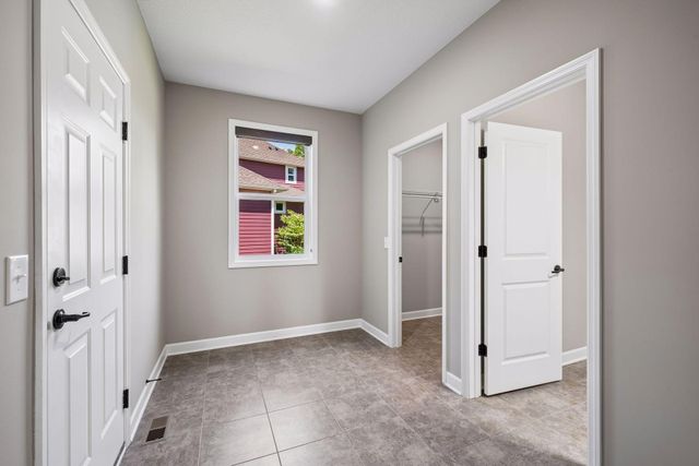 16710 51st Place N, Plymouth, MN 55446