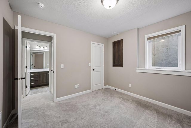 16710 51st Place N, Plymouth, MN 55446