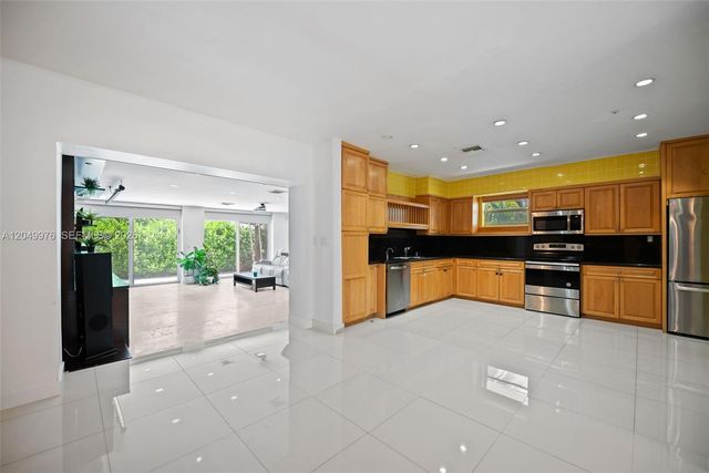 11530 NE 22nd Drive, North Miami, FL 33181