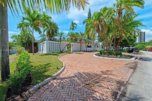 11530 NE 22nd Drive, North Miami, FL 33181
